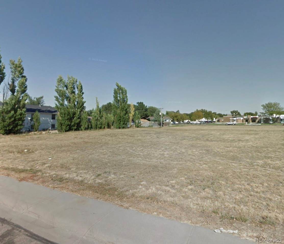 247 Applewood Court - Photo 1