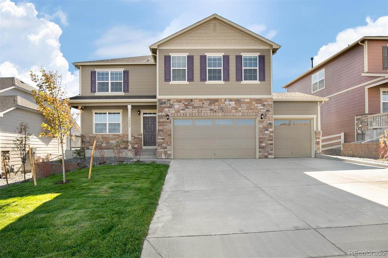 5300 Sandy Ridge Avenue - Photo 1
