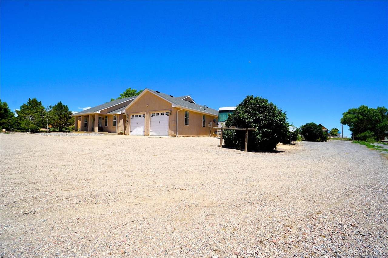 461 Fredonia Drive - Photo 1