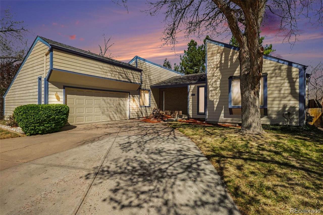 5571 Kent Place - Photo 1