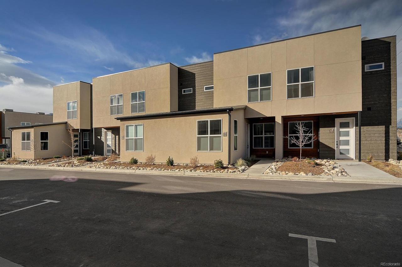 2109 Emma Lane - Photo 1