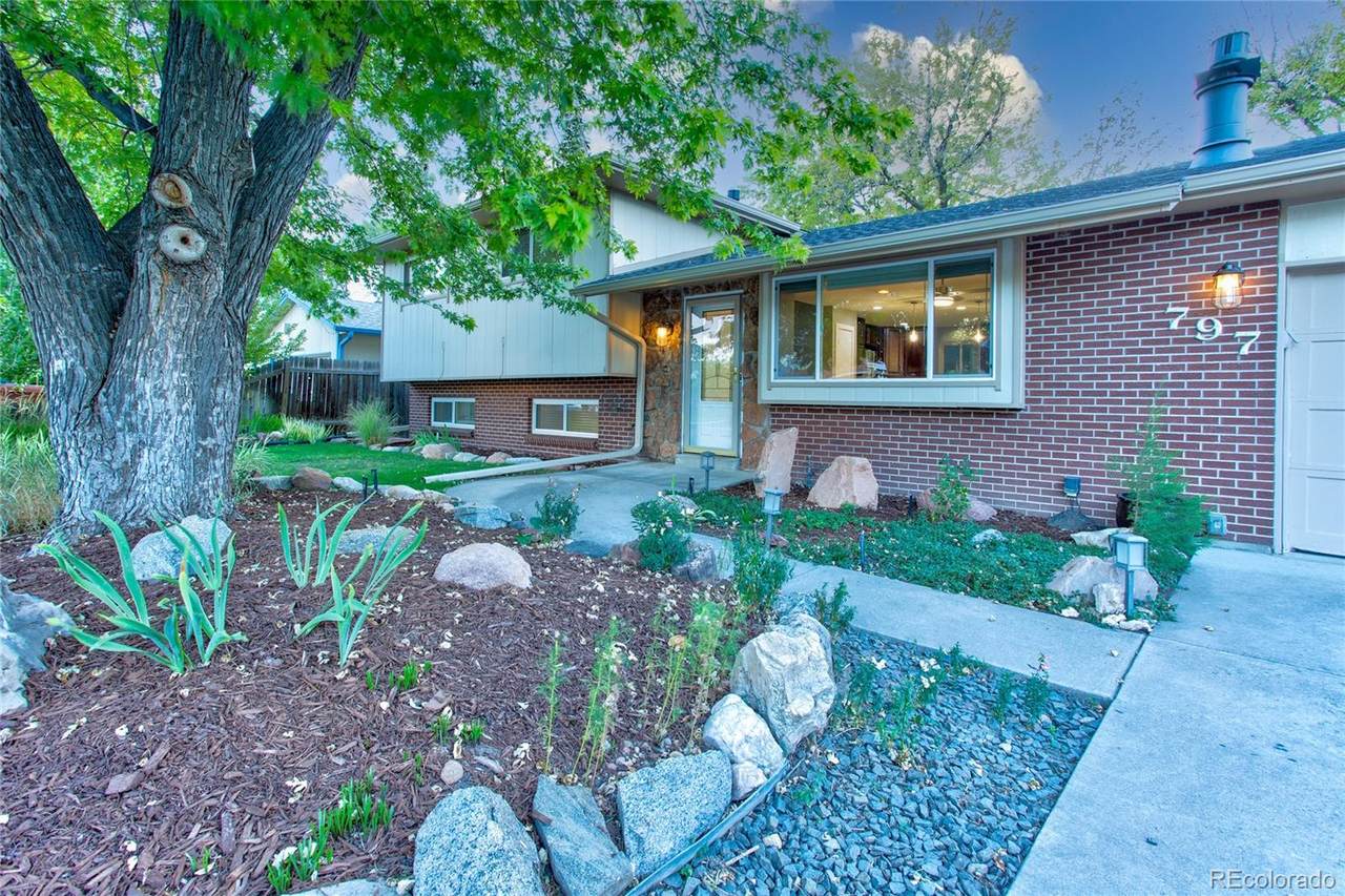 797 11th Avenue - Photo 1