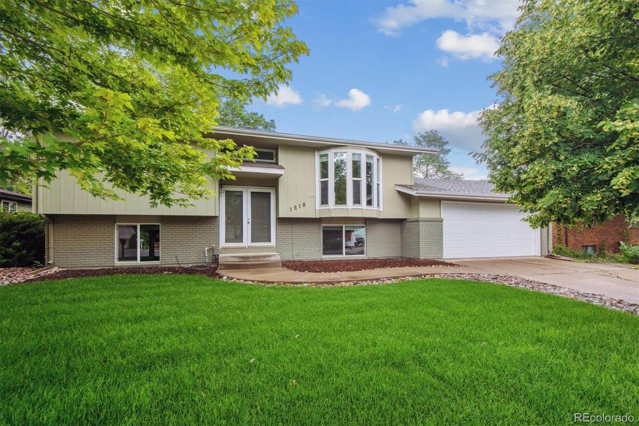 1518 Vivian Street - Photo 1
