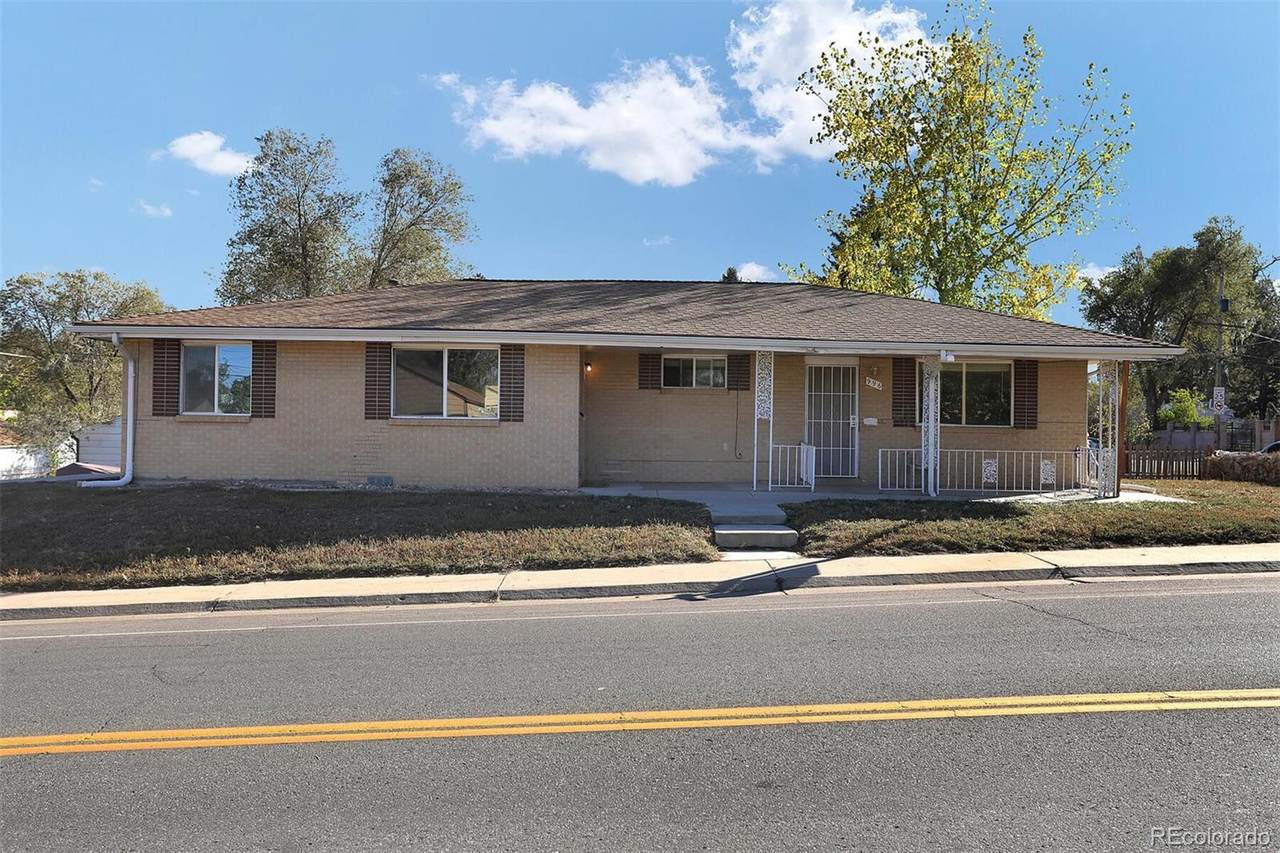 998 Linley Court - Photo 1