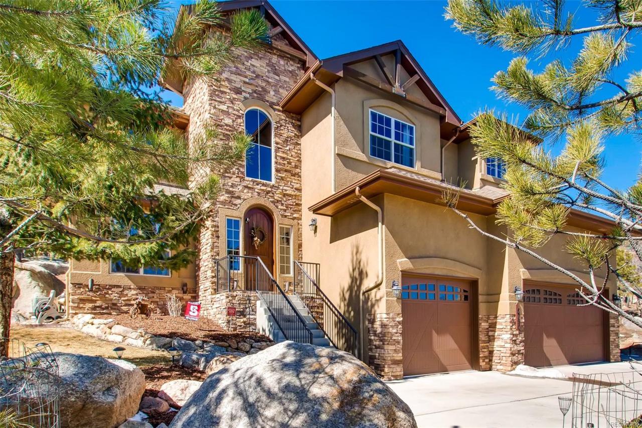 5790 Gladstone Street - Photo 1