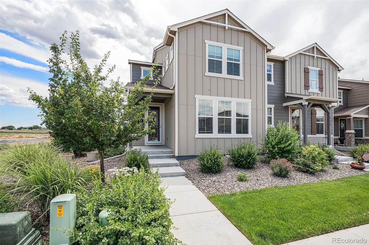 731 Shooting Star Way - Photo 1