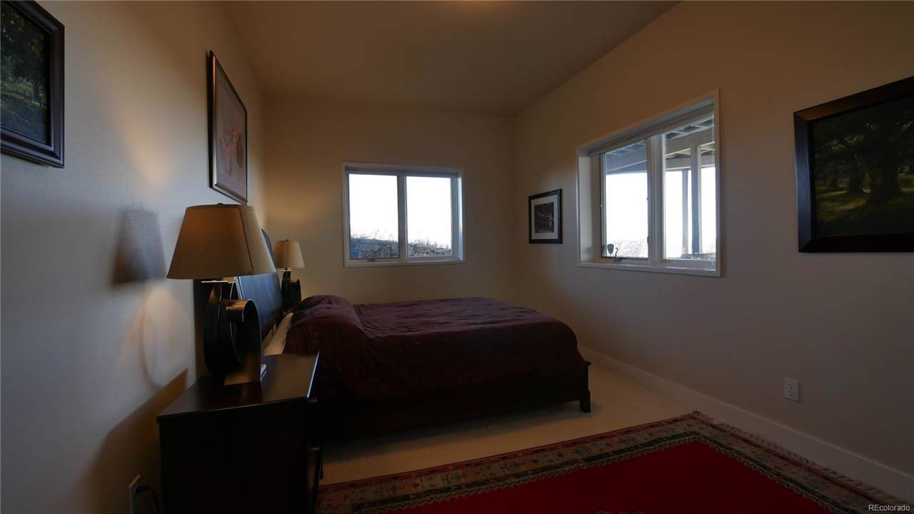 5505 Darien Way - Photo 1