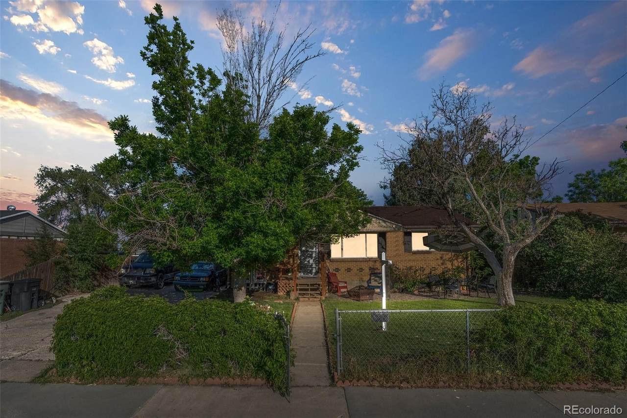 9146 Delwood Court - Photo 1