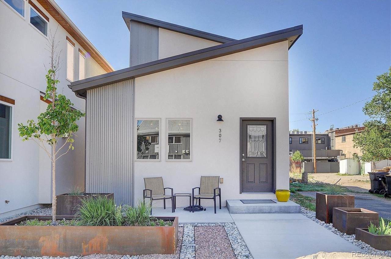 307 Chestnut Street - Photo 1