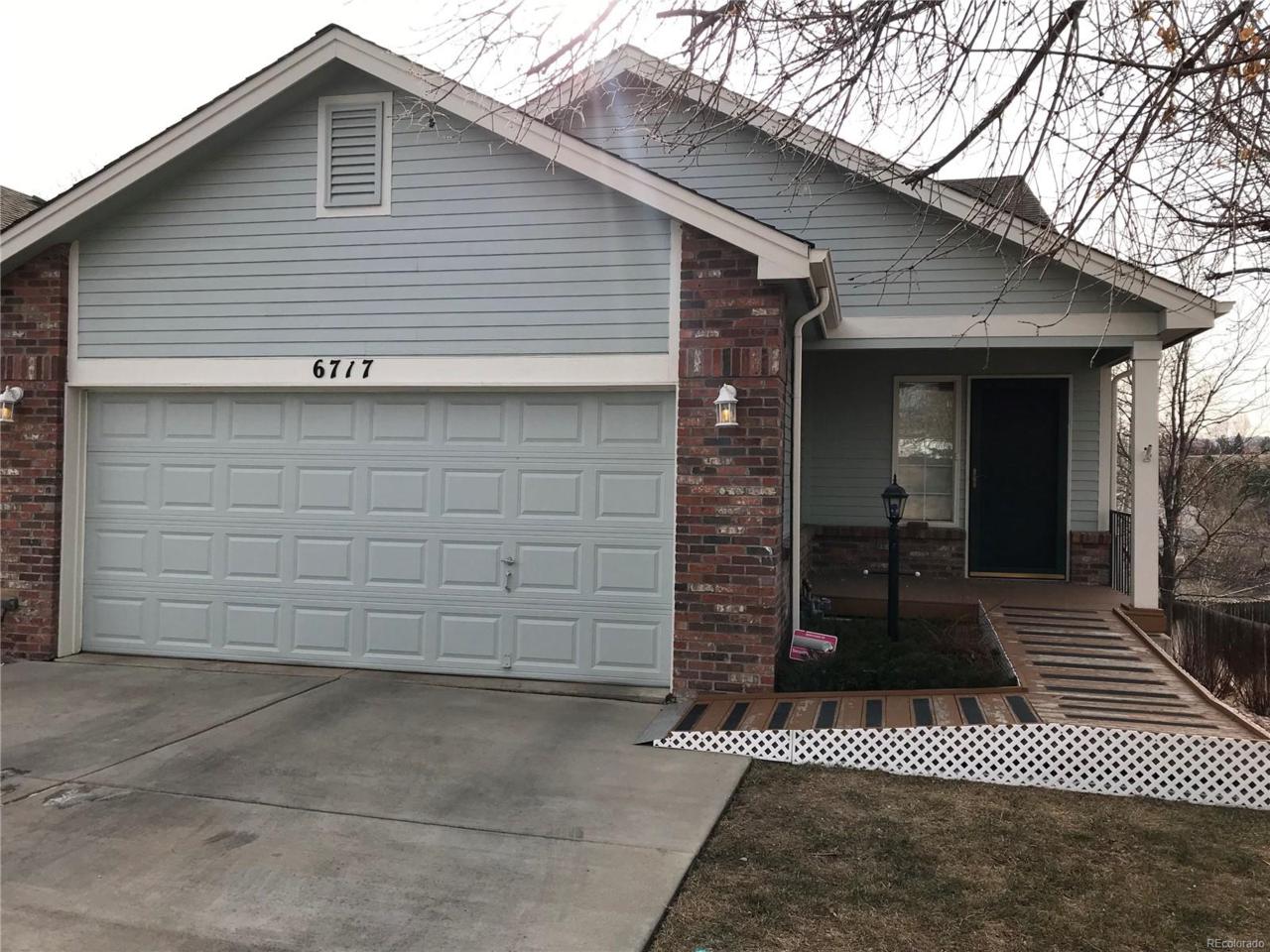 6717 Dover Circle - Photo 1