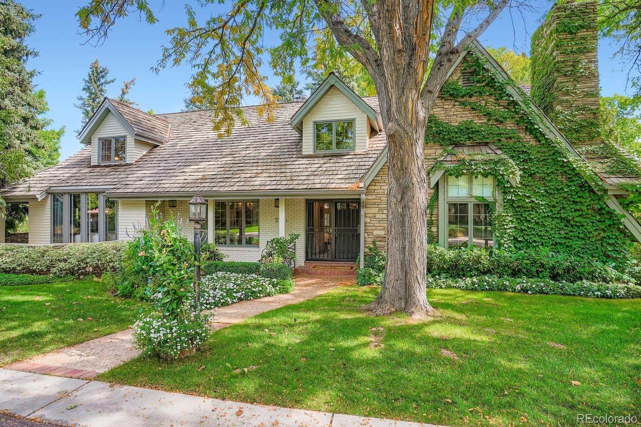 2155 Alameda Avenue - Photo 1