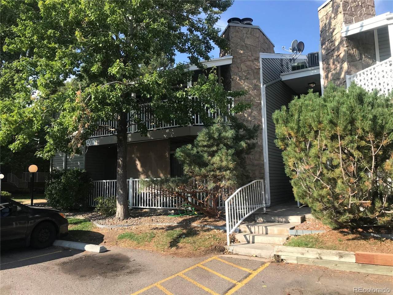 907 Yampa Street - Photo 1