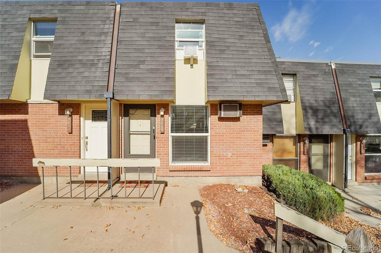 5809 Pearl Street - Photo 1