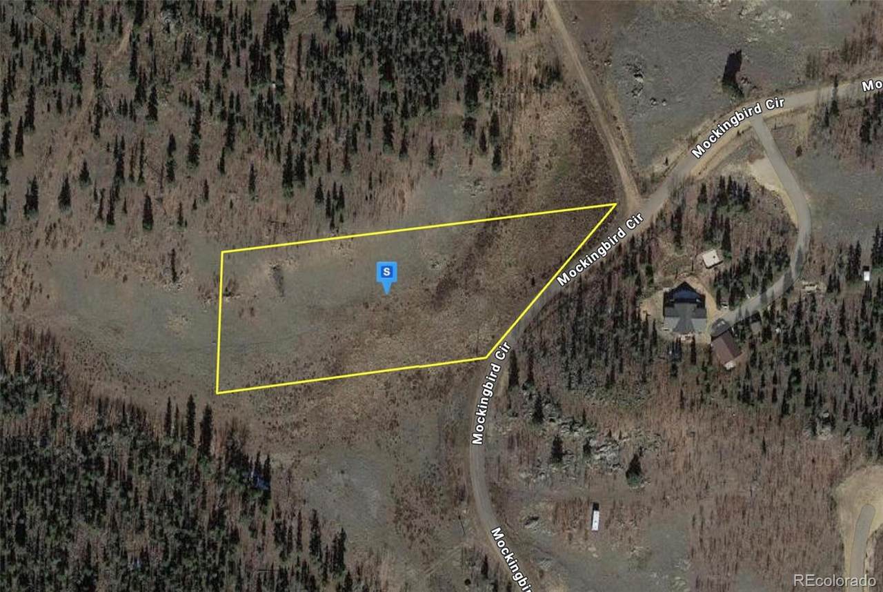 373 Mockingbird Circle - Photo 1