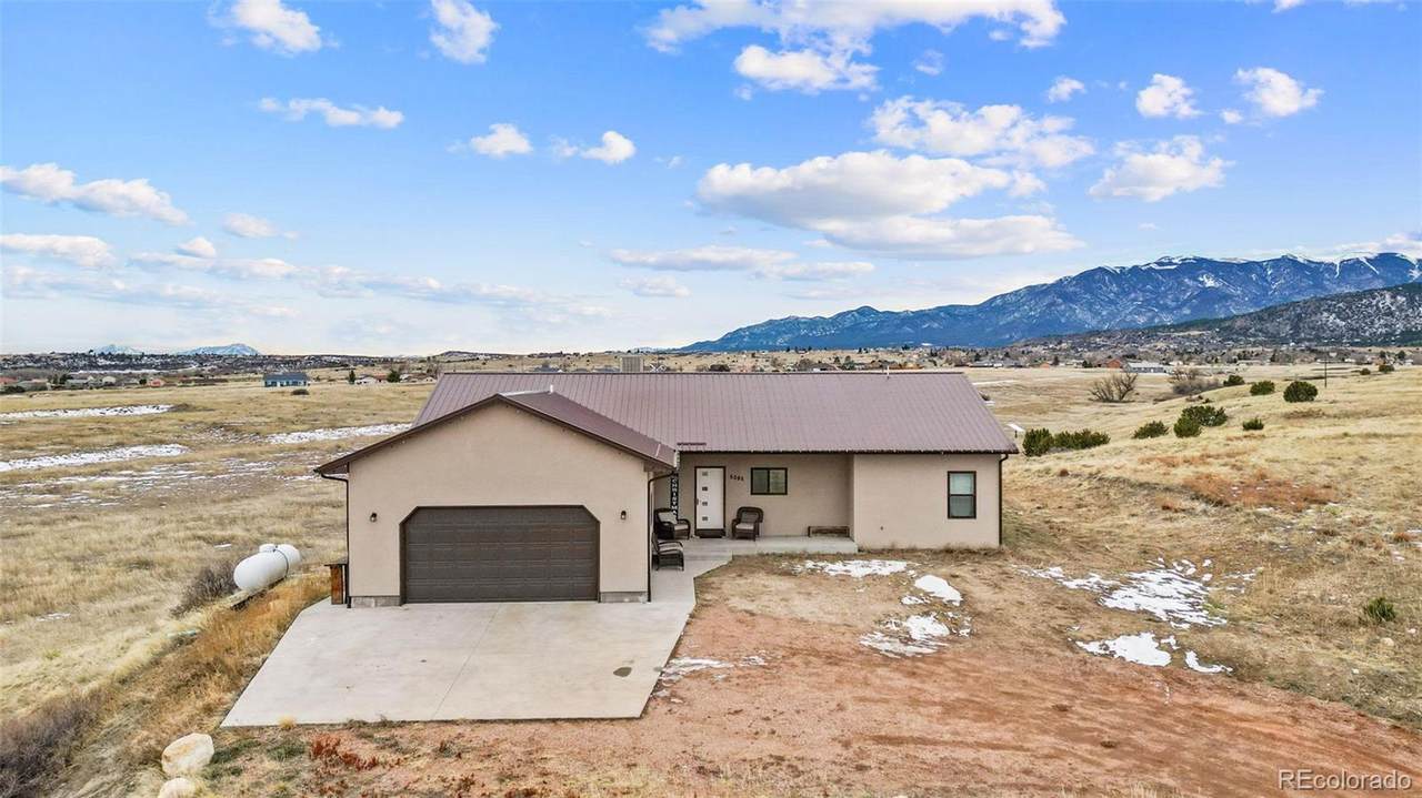 5085 Chaffee Drive - Photo 1