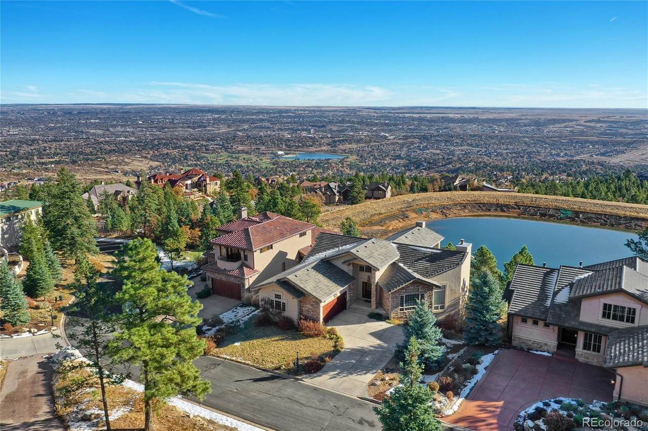 1085 High Lake View - Photo 1