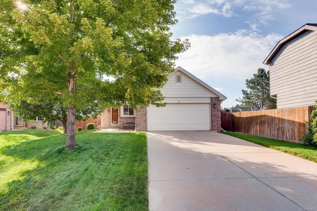 18939 Linvale Place - Photo 1