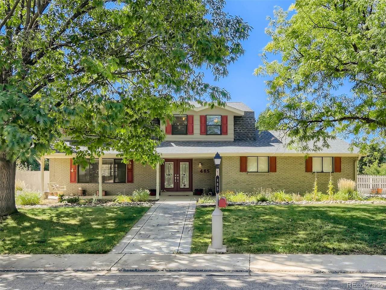 485 Greenwood Lane - Photo 1