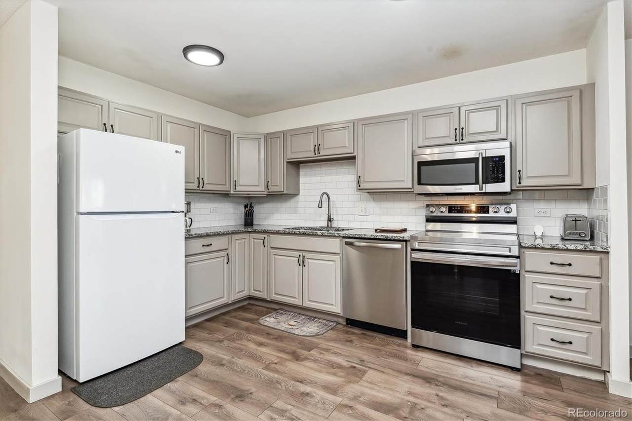 300 Clinton Street - Photo 1