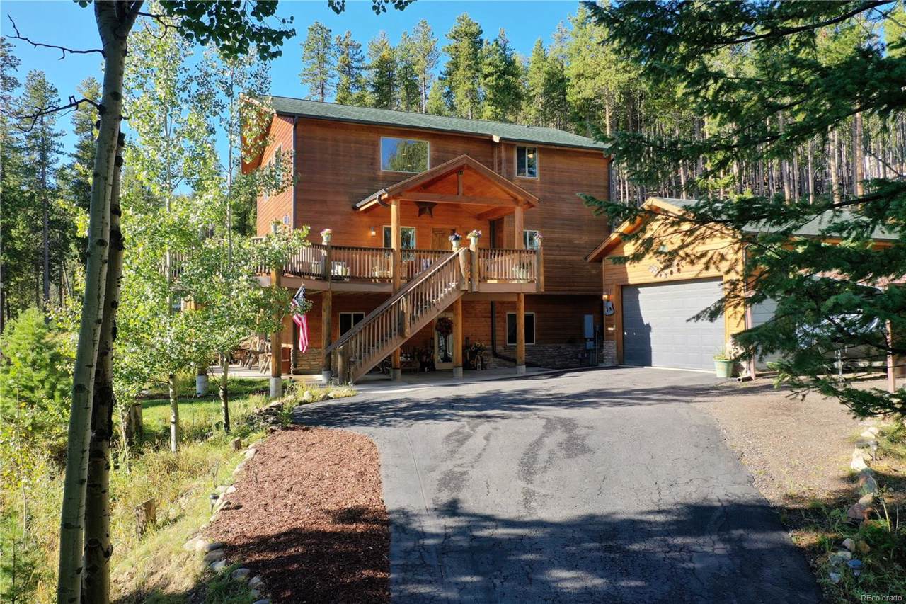693 Aspen Way - Photo 1