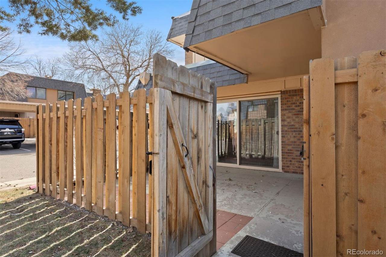 7995 Mississippi Avenue - Photo 1