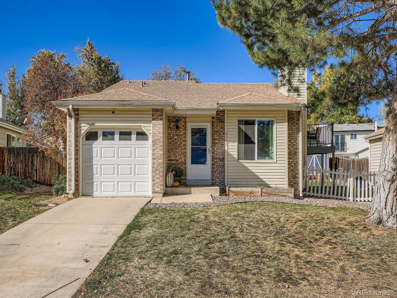 5743 76th Drive - Photo 1