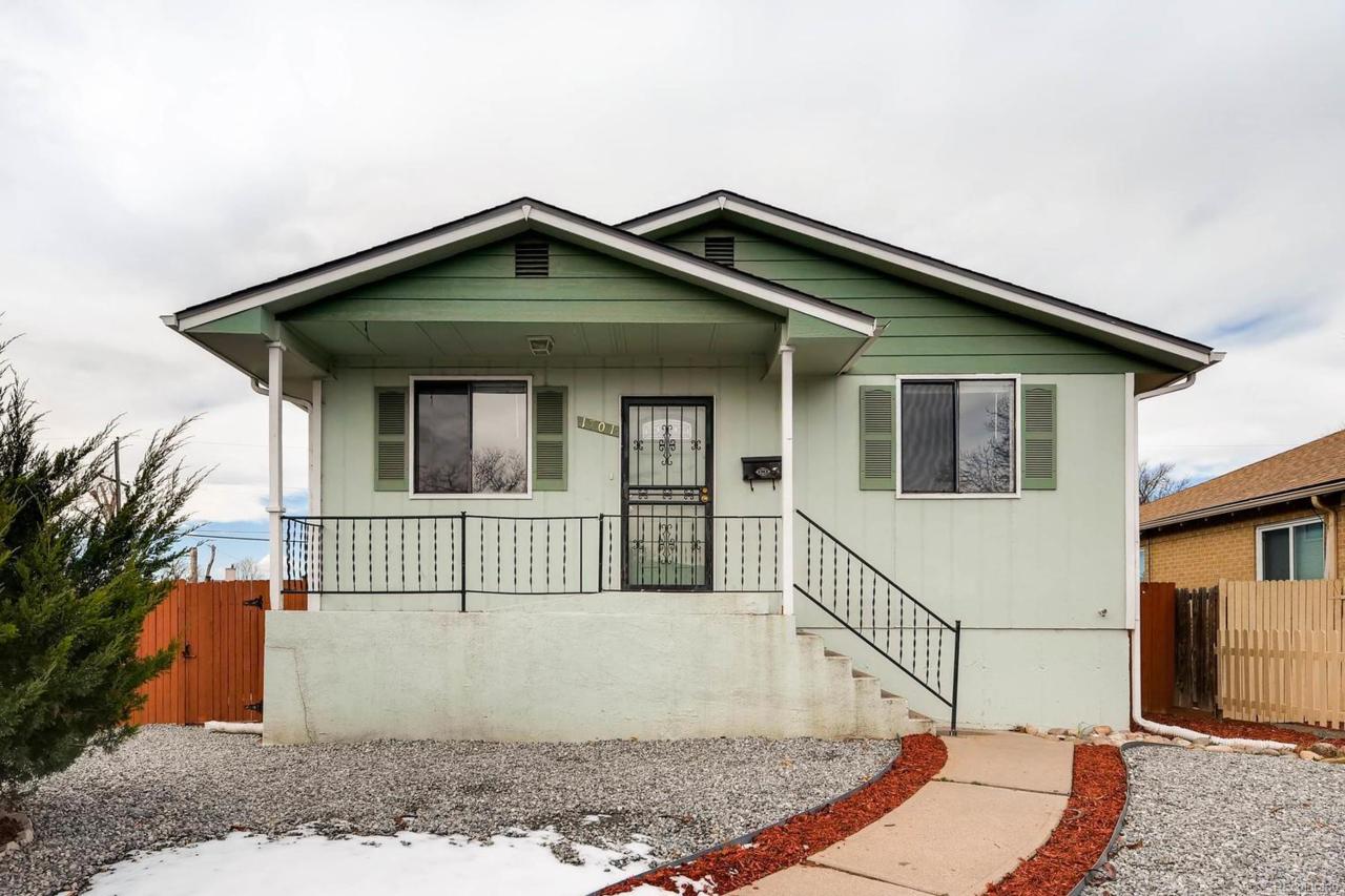 1701 Clinton Street - Photo 1
