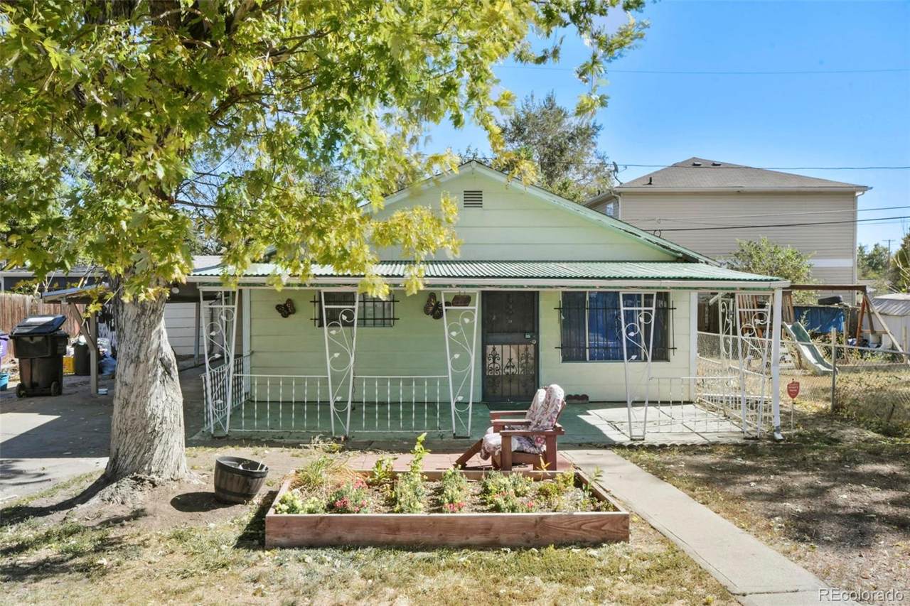 468 Lowell Boulevard - Photo 1