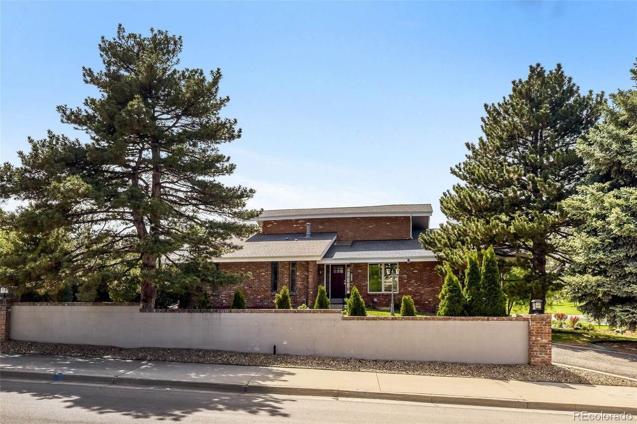 4137 Sheridan Boulevard - Photo 1