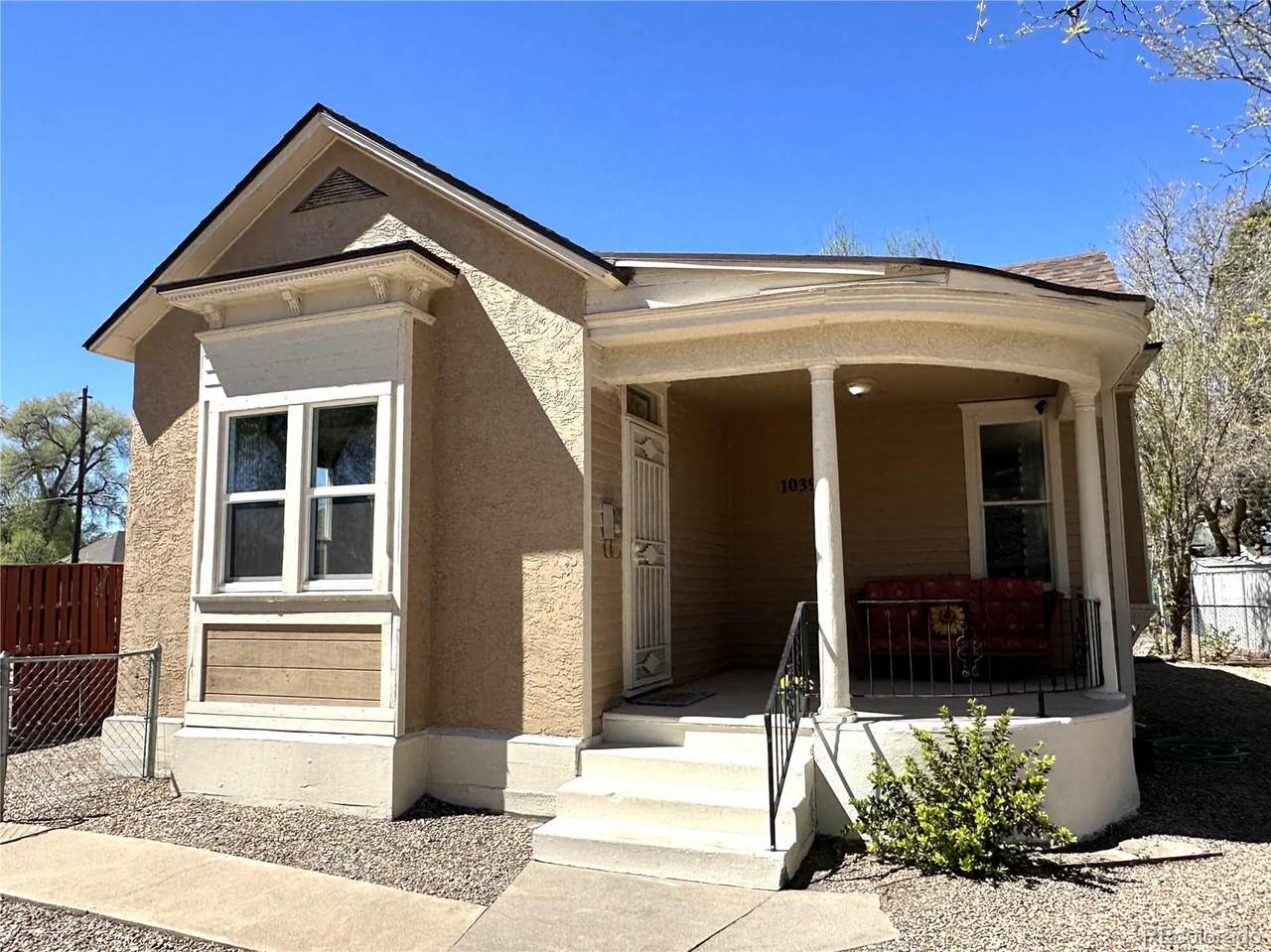 1039 Carteret Avenue - Photo 1