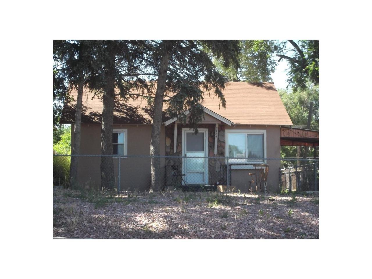 2707 Monument Street - Photo 1