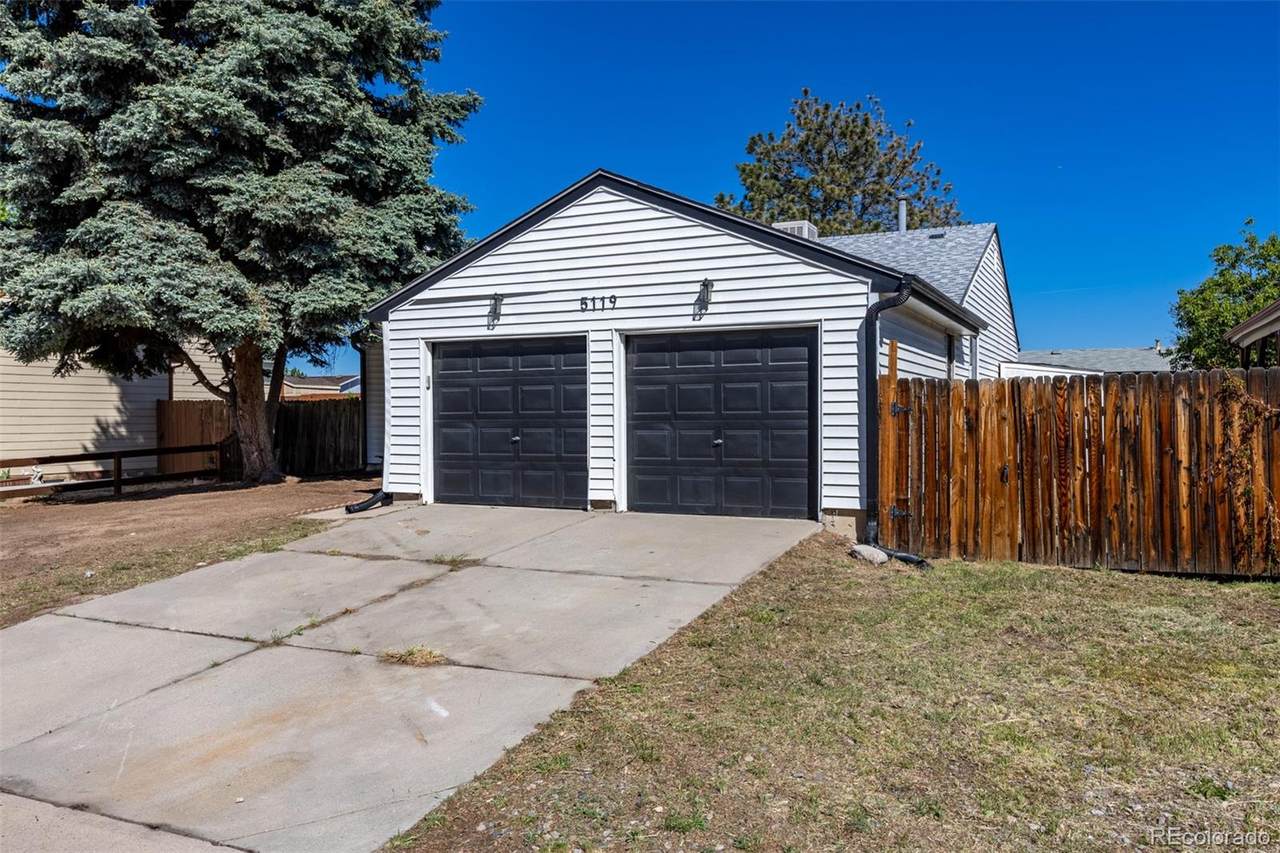 5119 Chandler Way - Photo 1