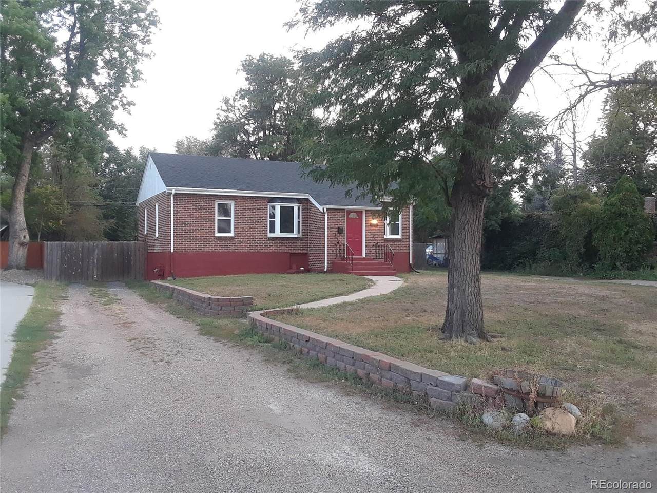 7640 47th Avenue - Photo 1