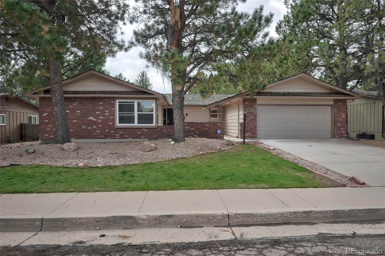 55 Raven Hills Court - Photo 1