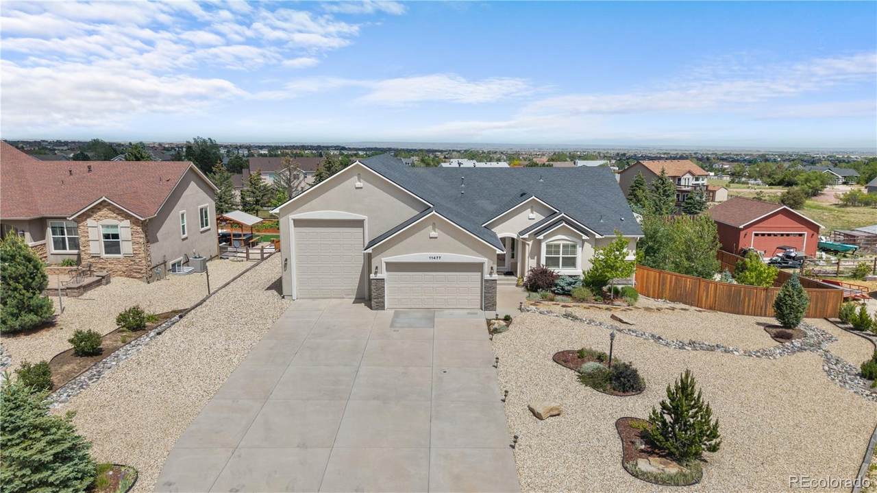 11477 Palmers Green Drive - Photo 1