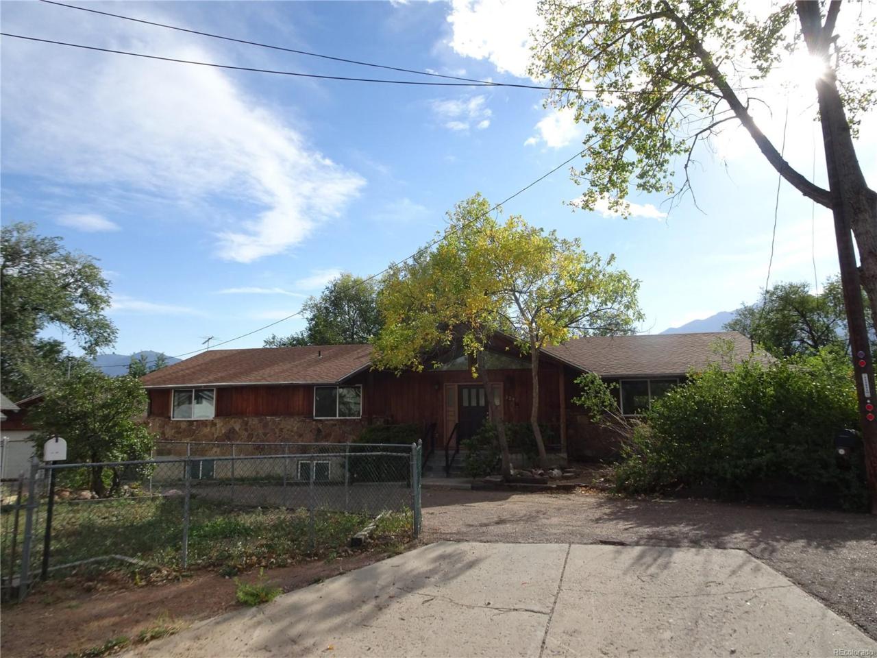 329 18th Street - Photo 1