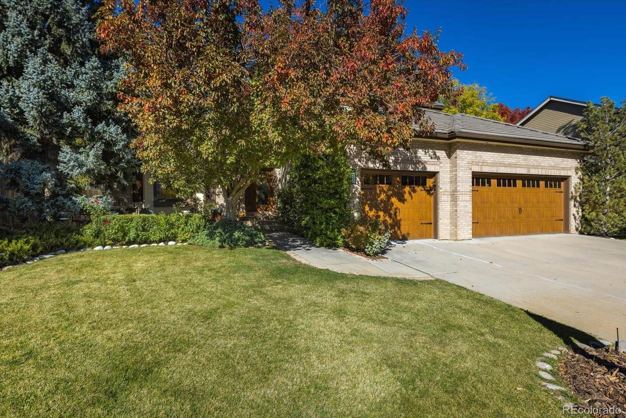 749 Apple Court - Photo 1