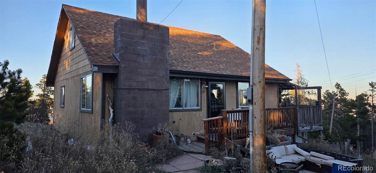 87 Circle Road - Photo 1