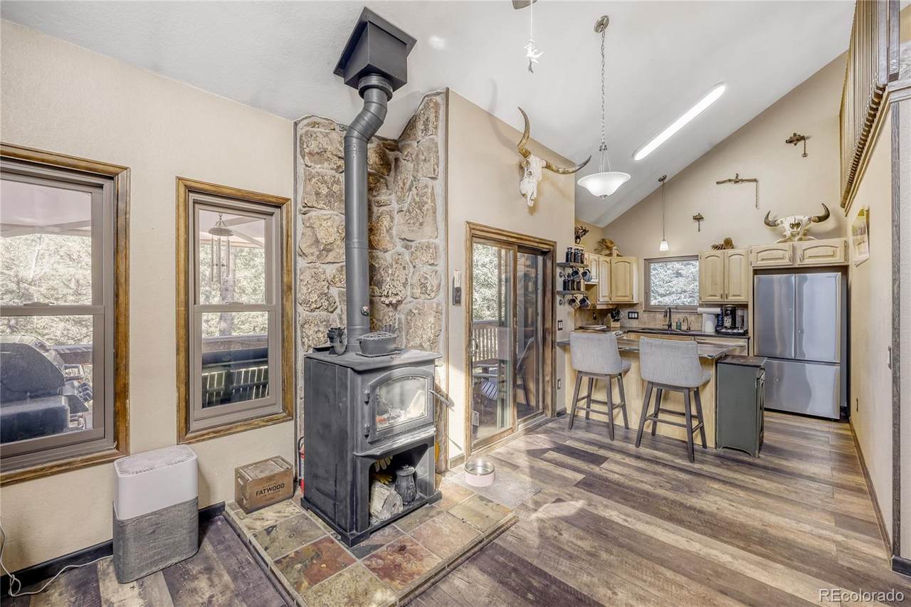 https://bt-photos.global.ssl.fastly.net/metrolist/1280_boomver_1_6709414-1.jpg