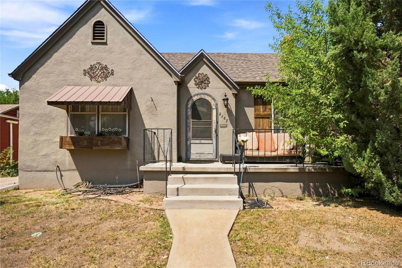 2107 Wyoming Avenue - Photo 1