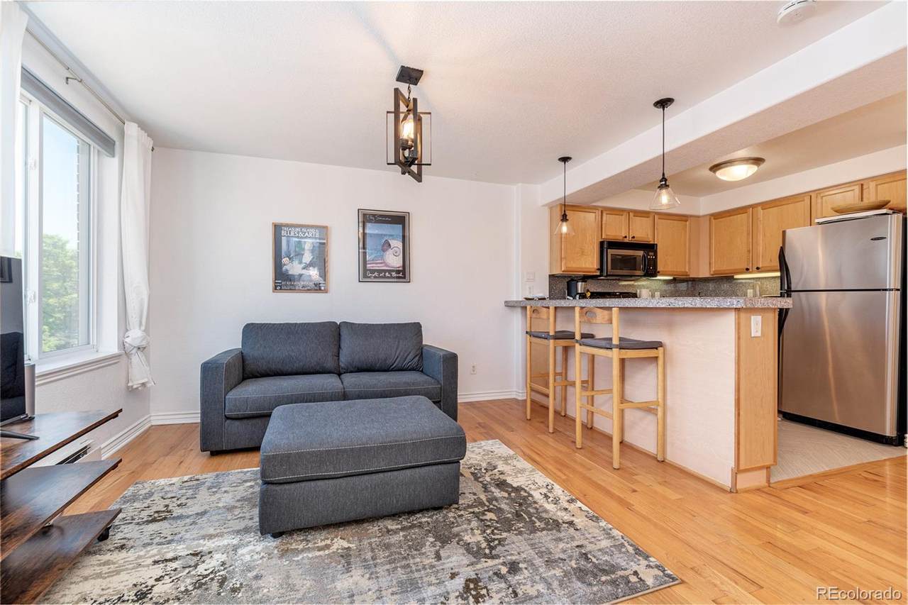 1833 Williams Street - Photo 1