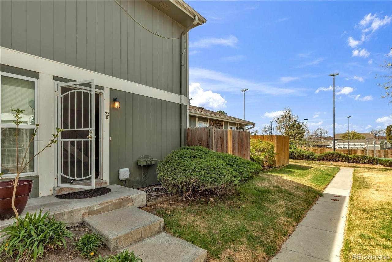 9901 Evans Avenue - Photo 1