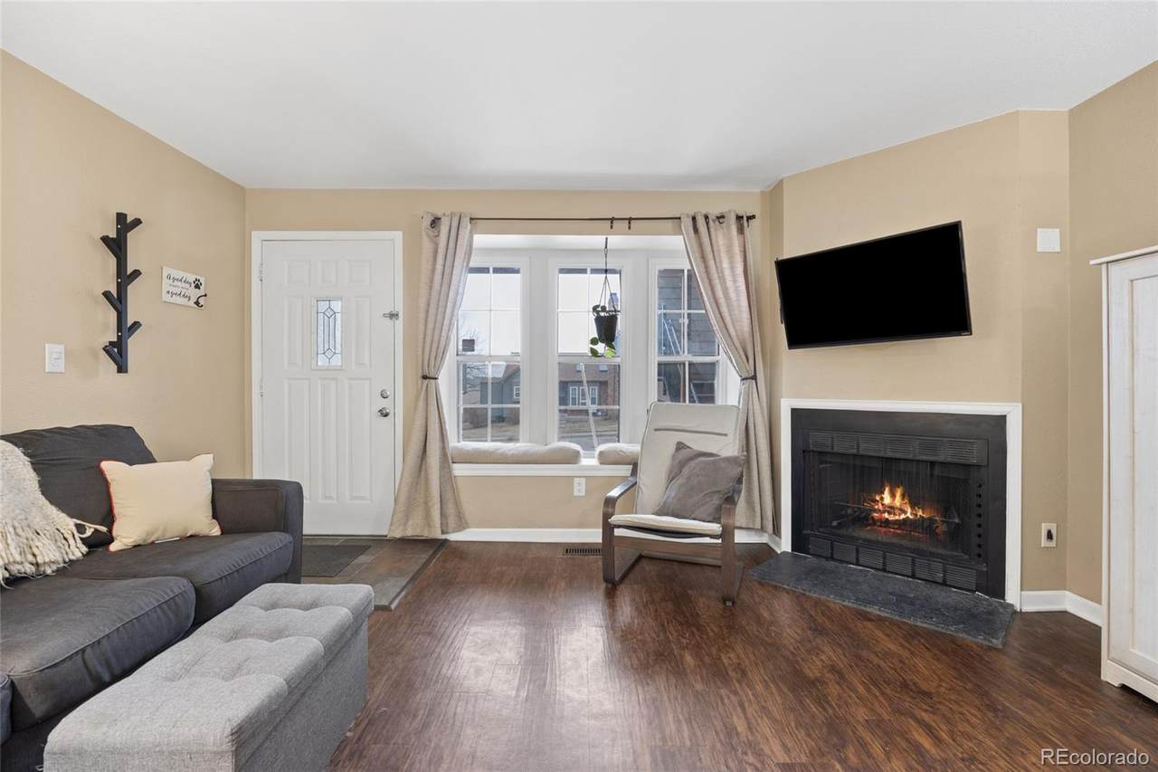 https://bt-photos.global.ssl.fastly.net/metrolist/1280_boomver_1_6780792-1.jpg