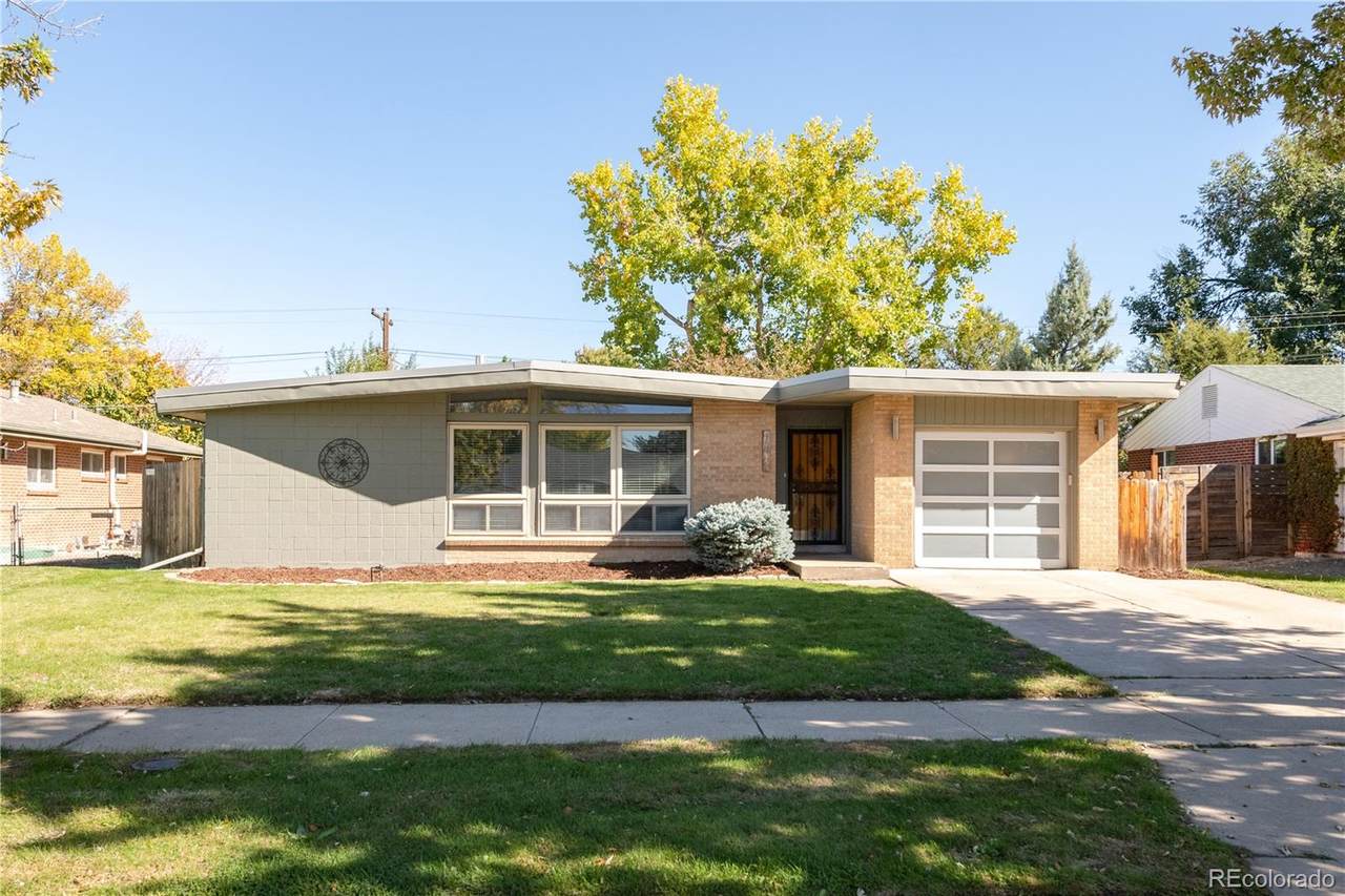 742 Holly Street - Photo 1