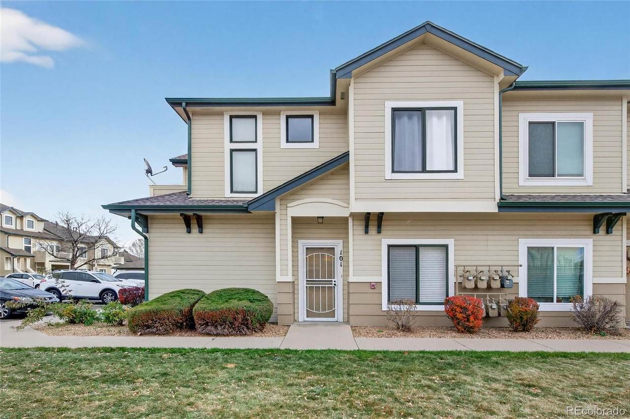 8707 Florida Avenue - Photo 1