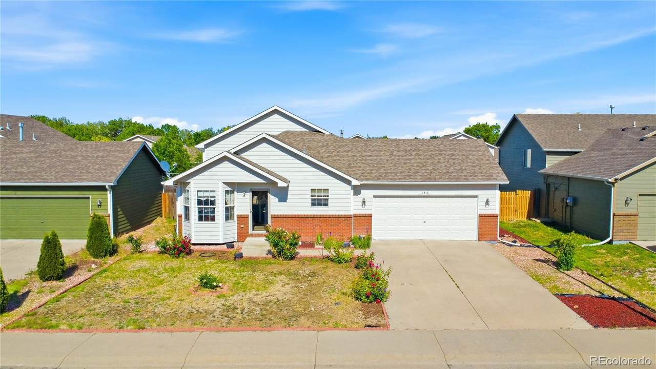2810 40th Avenue - Photo 1