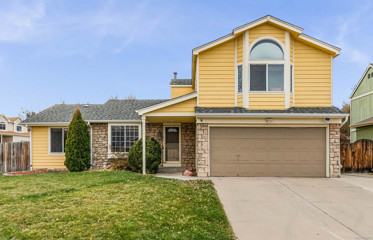 6325 Oak Way - Photo 1