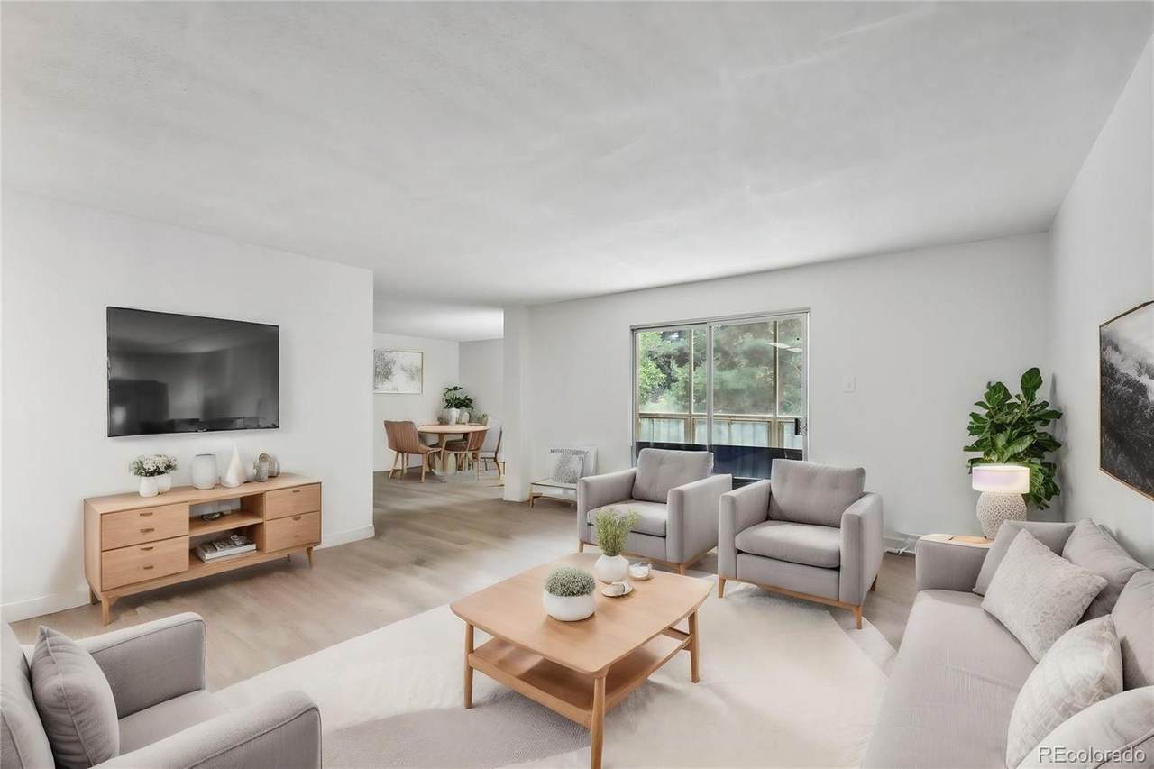13635 Bates Avenue - Photo 1