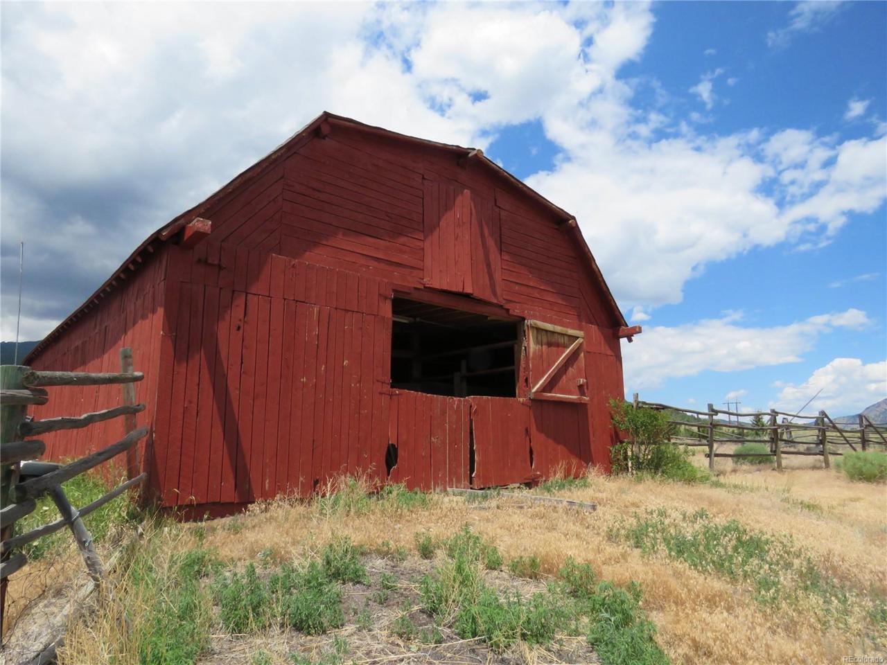 35135 N Hwy 24 - Photo 1