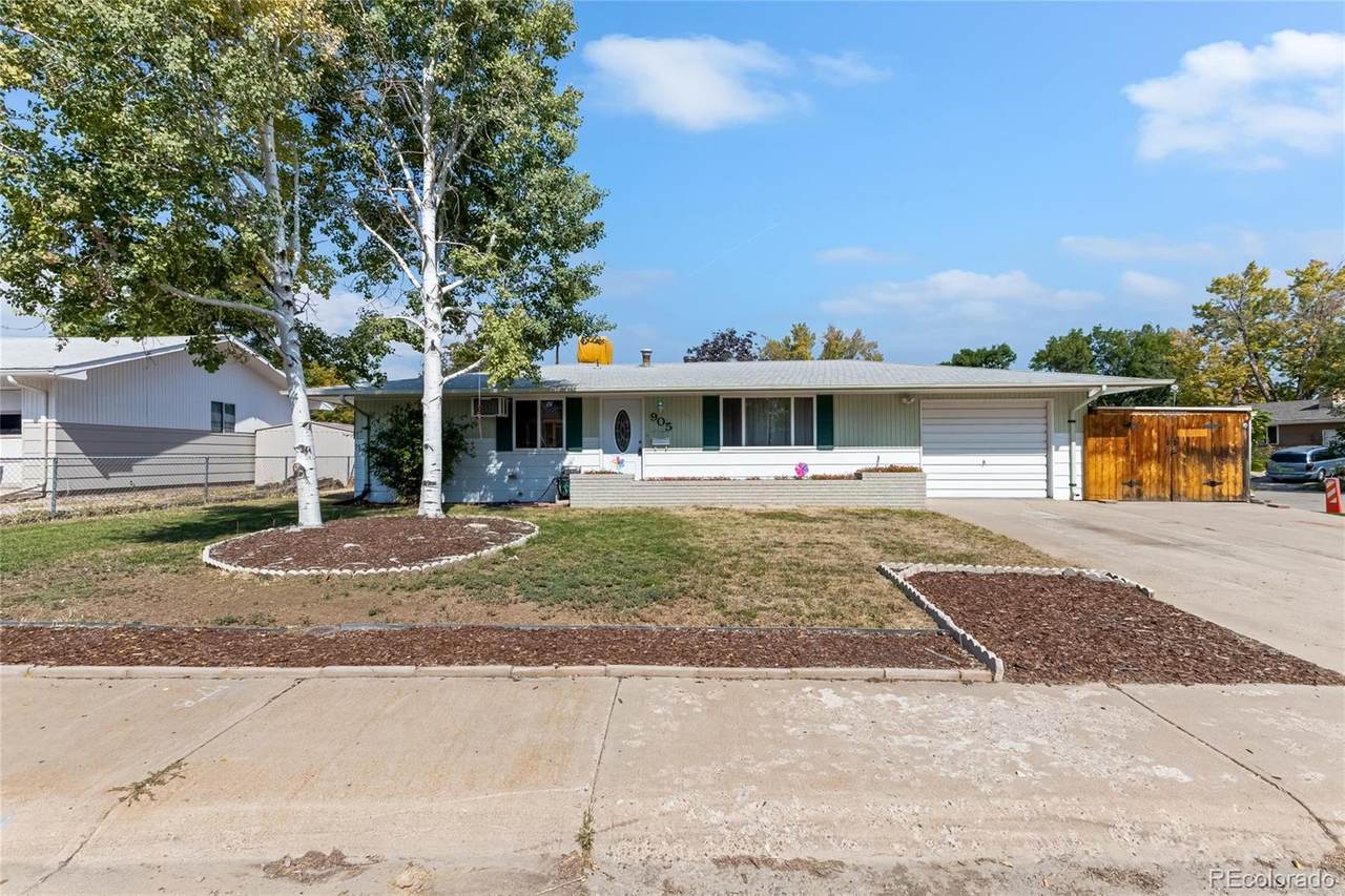 905 21st Street - Photo 1